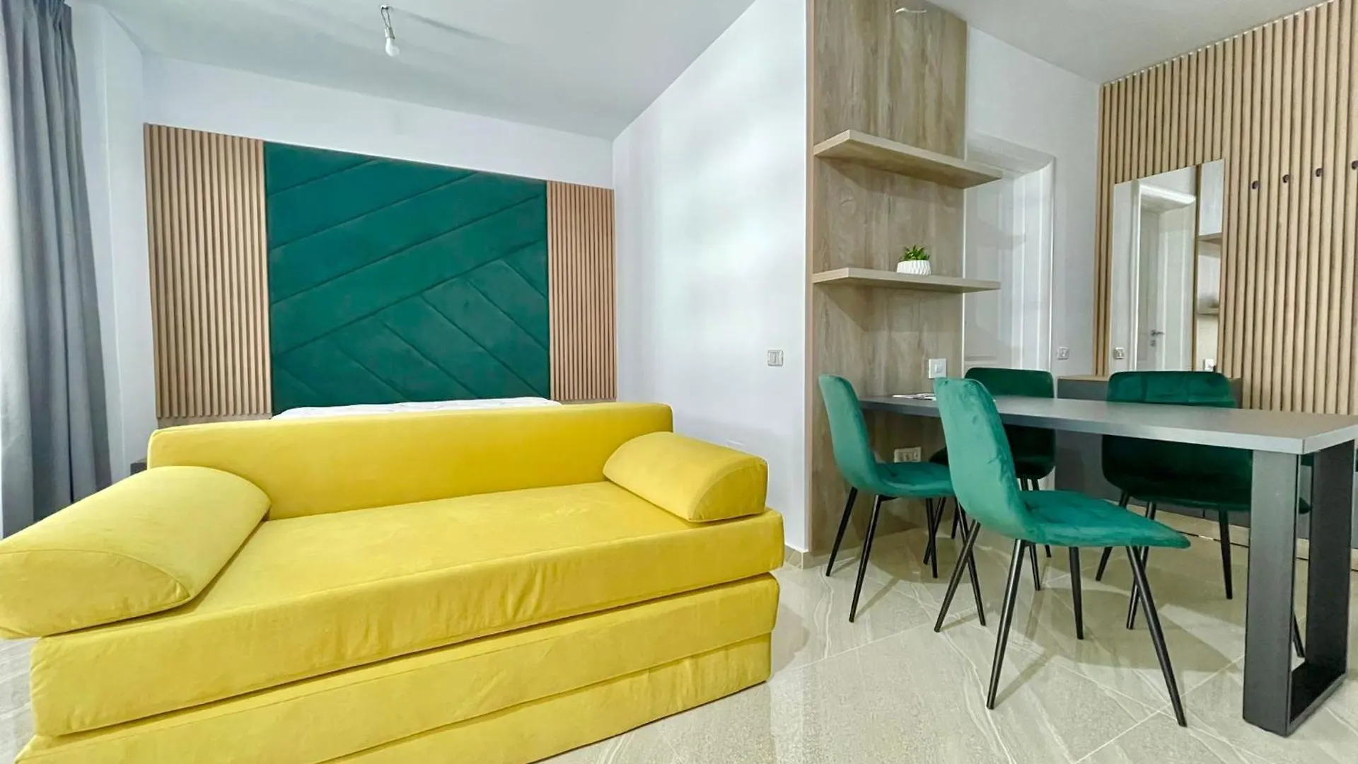 Studio No 818 Central Residence contacts